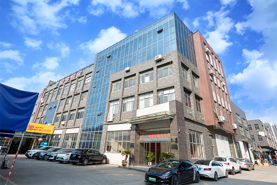 نمای بیرونی کارخانه